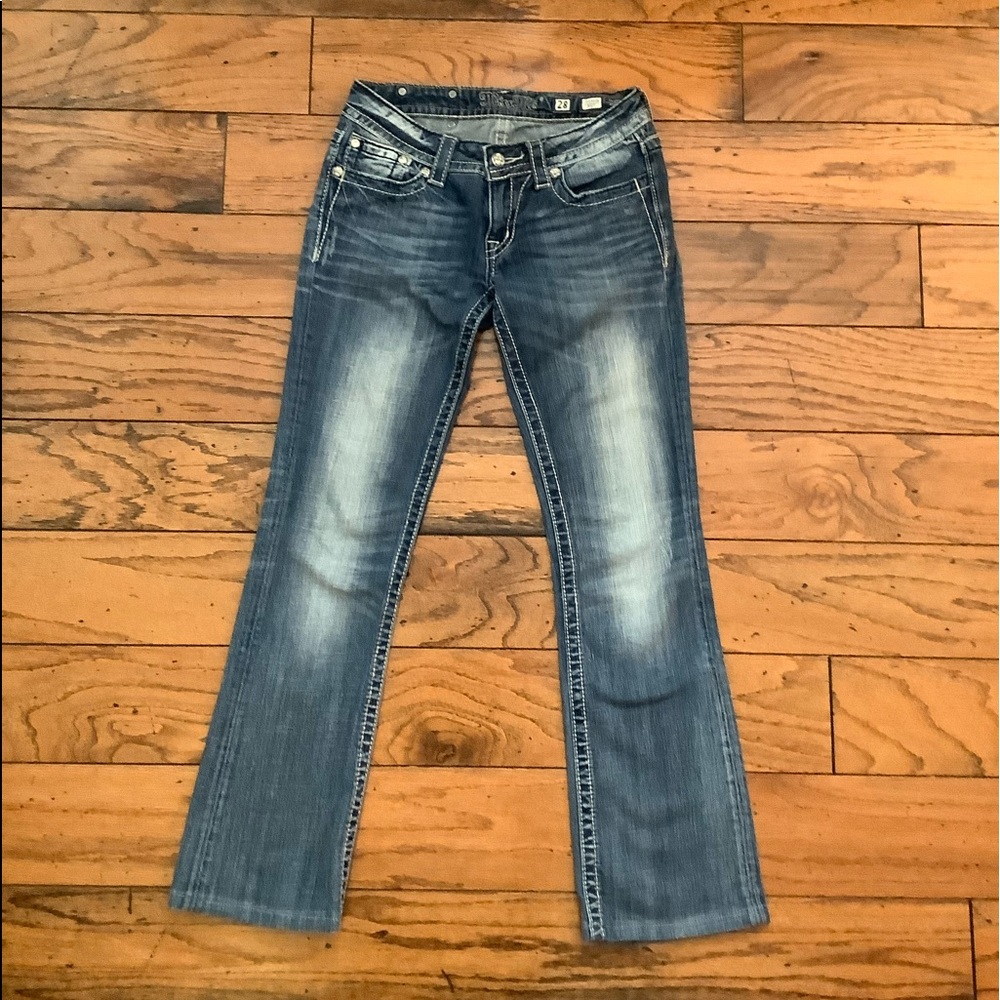 Miss Me Light Wash Jeans size 28